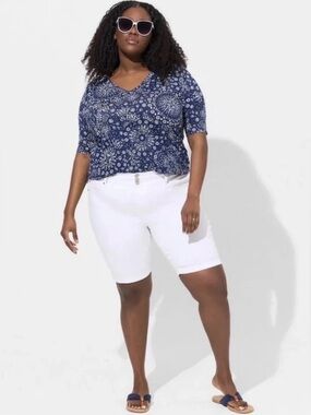 Torrid Favorite Tunic Super Soft V-Neck Side Slit Tee Women’s Size 2X Blue White